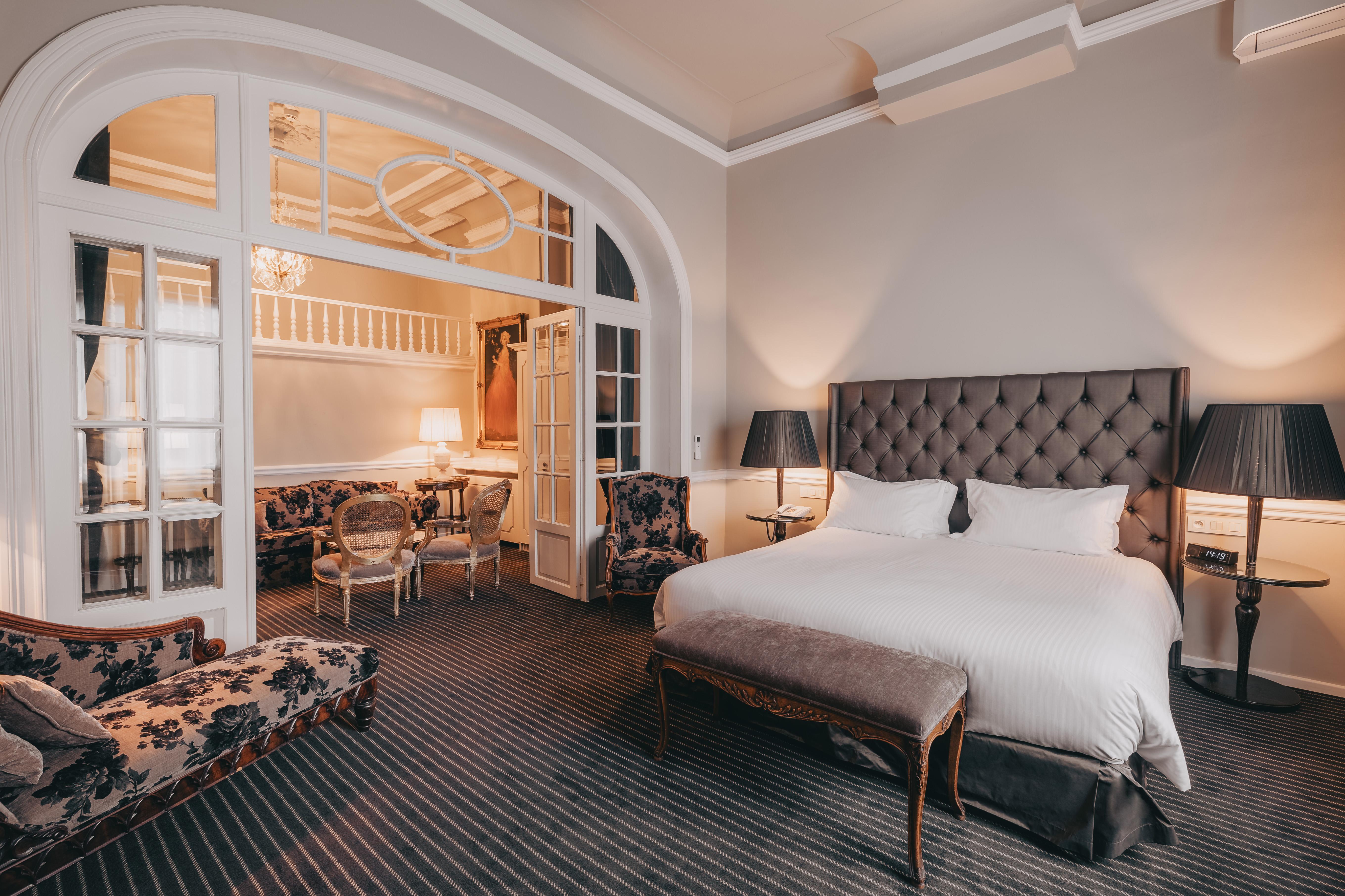 Hotel Manos Premier Saint-Gilles Екстериор снимка