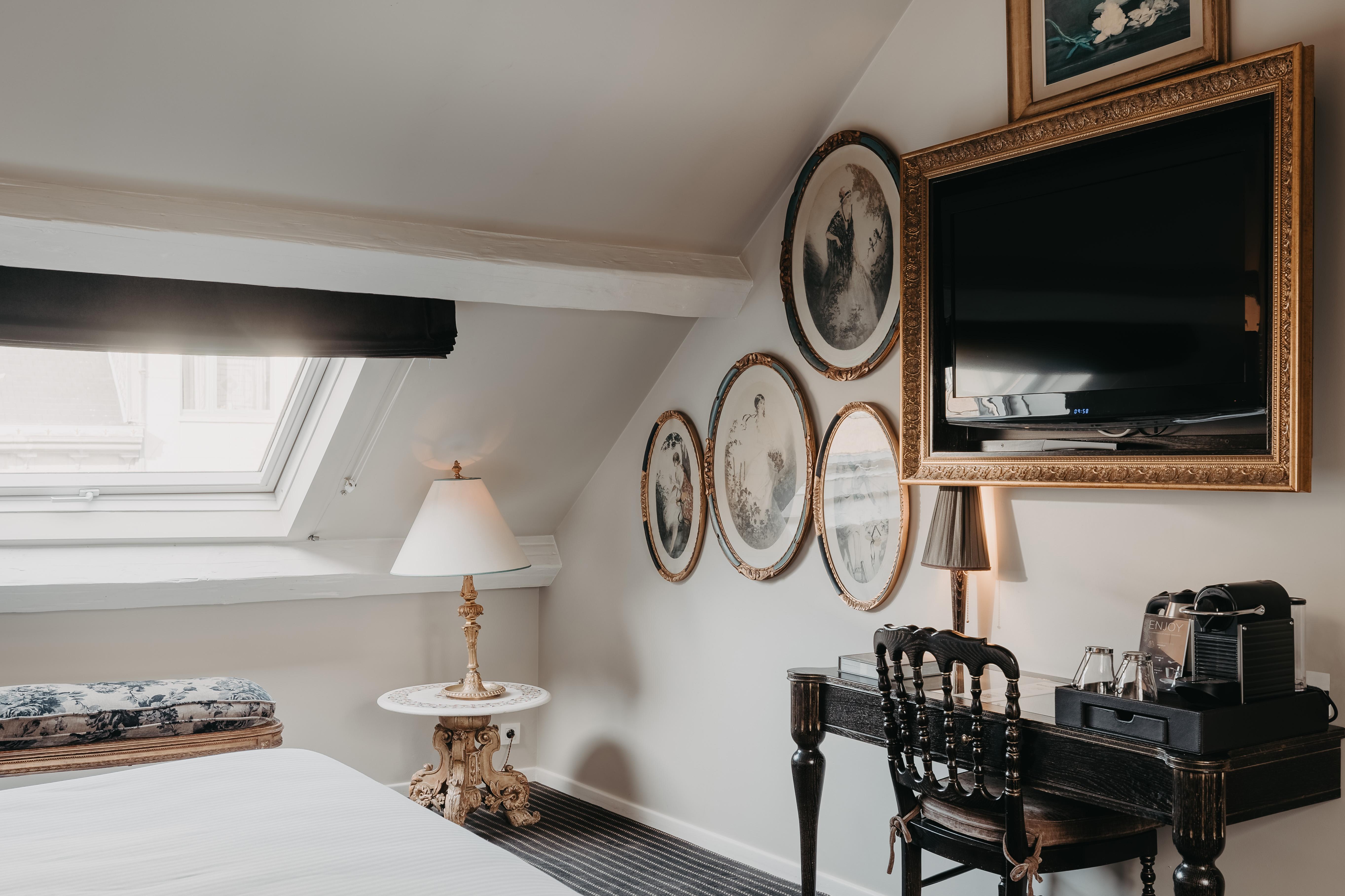 Hotel Manos Premier Saint-Gilles Екстериор снимка
