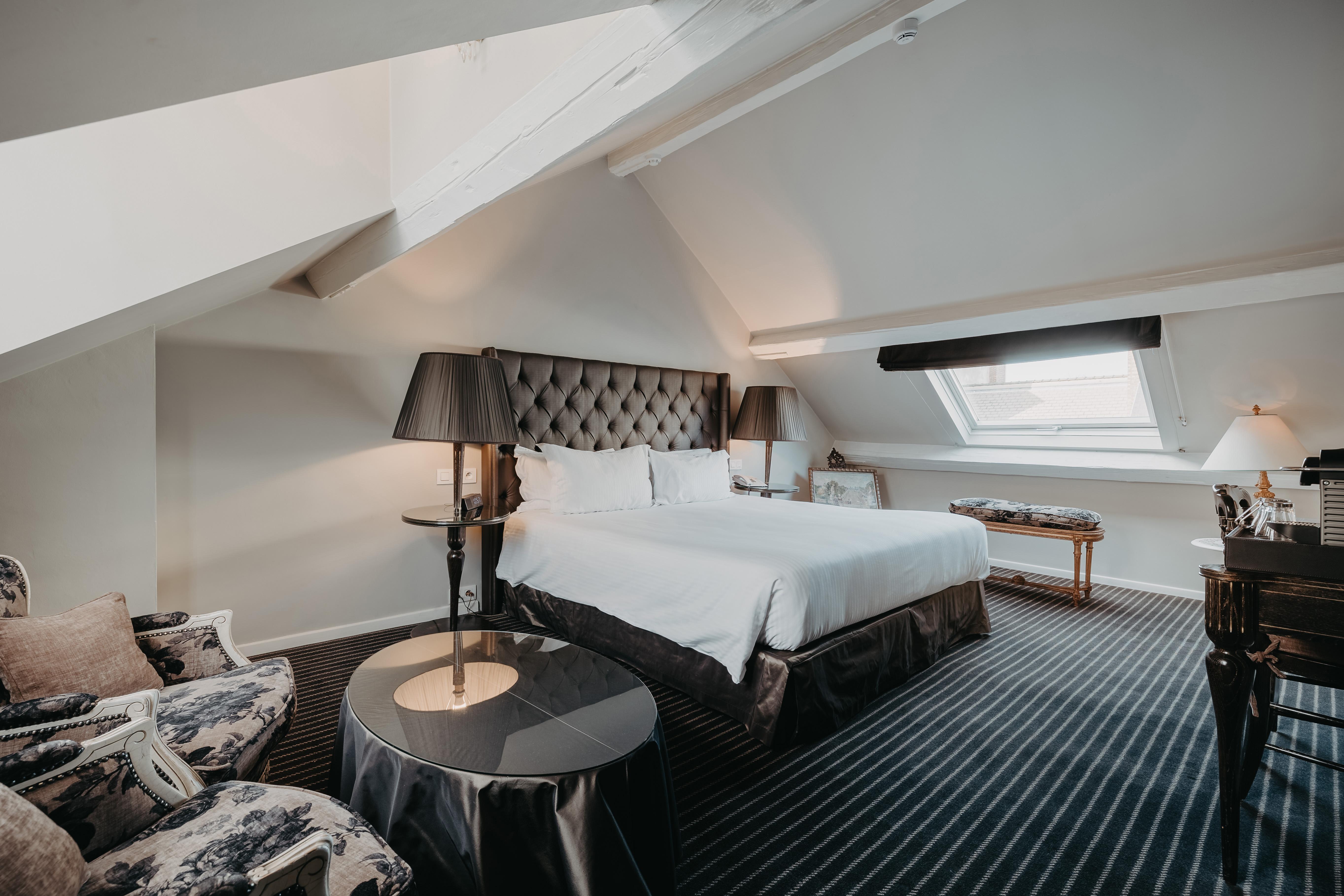 Hotel Manos Premier Saint-Gilles Екстериор снимка