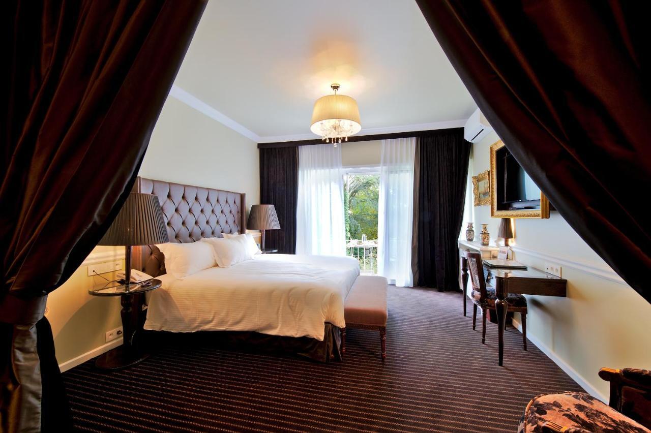 Hotel Manos Premier Saint-Gilles Екстериор снимка